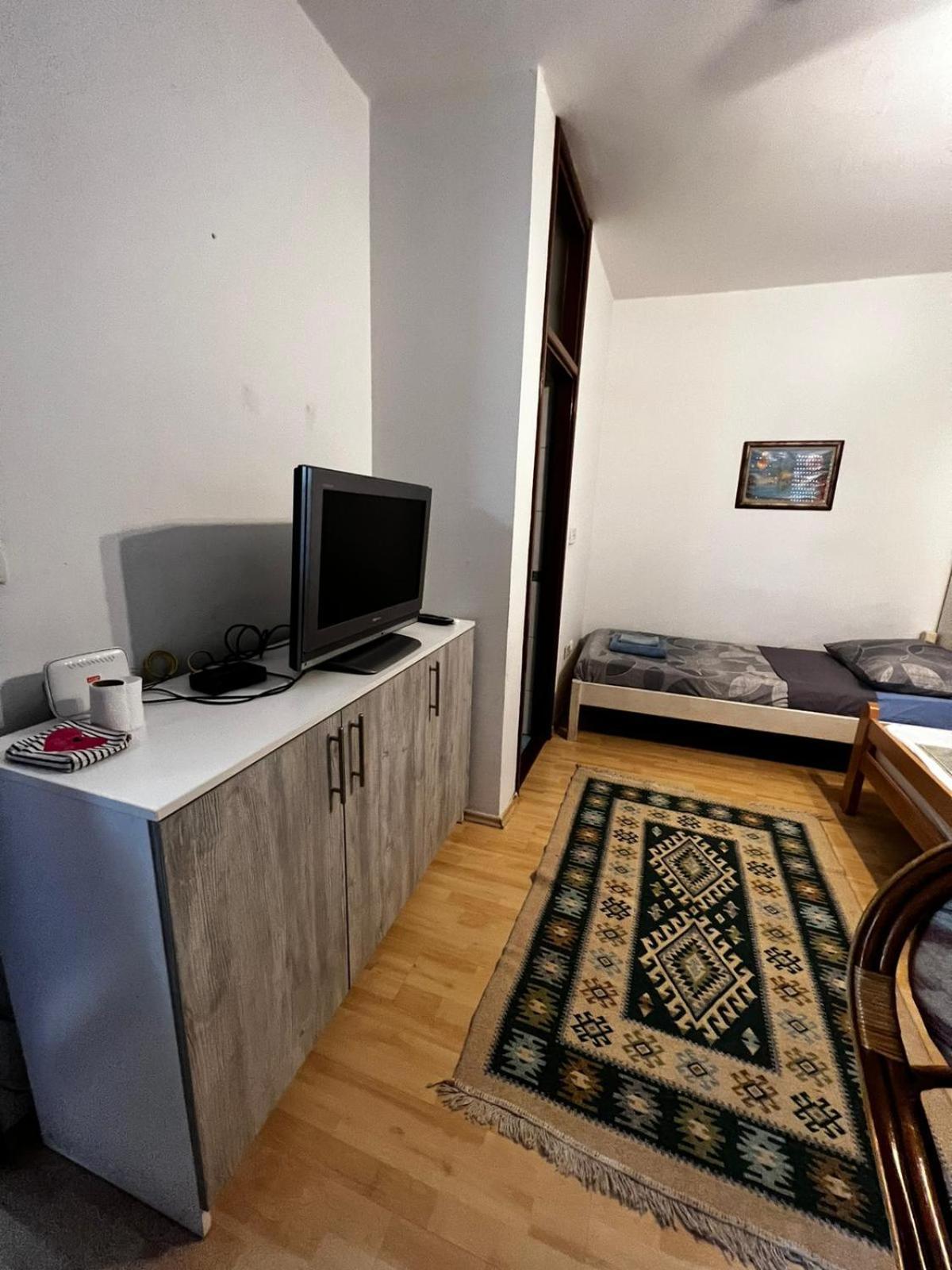 Apartments Azra Mostar Buitenkant foto